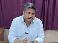शिंदे गटाच्या नेत्यांचे वादग्रस्त व्हिडीओ व्हायरल, रोहित पवार यांच्या 'त्या' दाव्यान