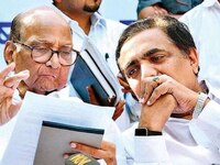 मोठी बातमी! जयंत पाटील प्रदेशाध्यक्षपदावरुन पायउतार, शरद पवारांनी 'या' नेत्याकडे सोप