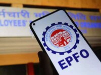 नोकरी बदलल्यानंतर PF अकाउंट कसं ट्रान्सफर करायचं? Step By Step प्रोसेस जाणून घ्या 