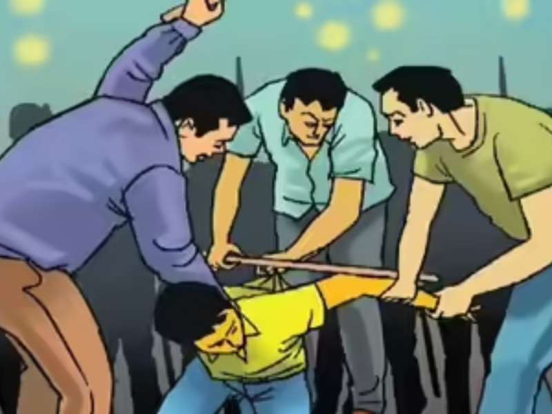 तरुणावर जीवघेणा हल्ला; स्कुटी, मोबाईल फोन चोरून नेला, मात्र चौकशीत समोर आला भलताच प्रकार, सख्खी काकूच...