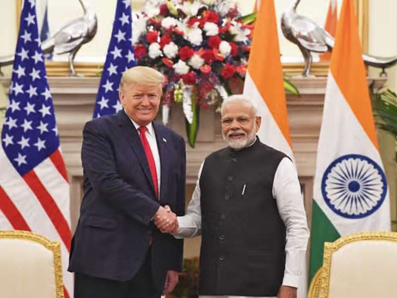 टॅरिफ दर लावणारे डोनाल्ड ट्रम्प किती श्रीमंत आहेत, दरवर्षी त्यांना किती पगार मिळतो?