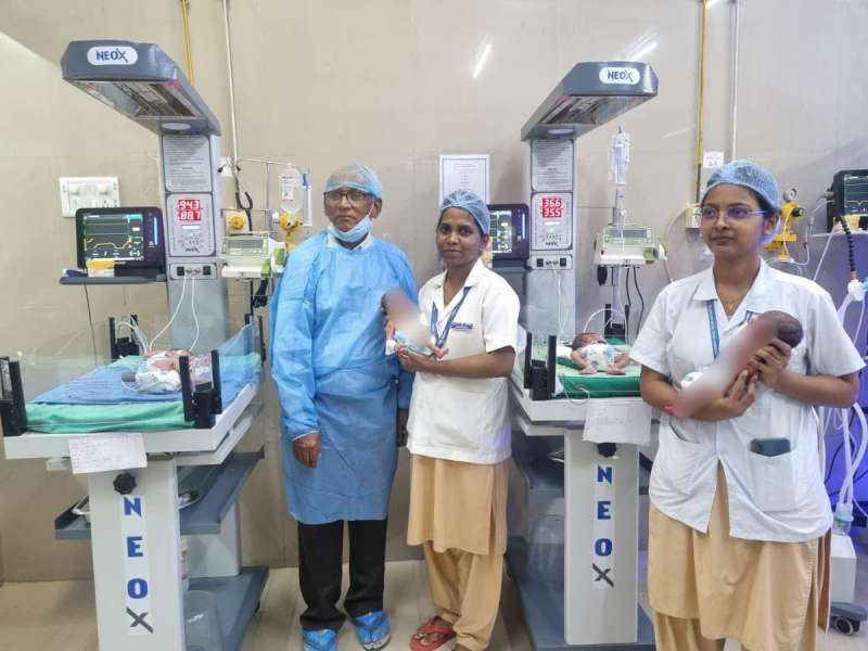 साताऱ्यातील अजब घटना! एकाच वेळी महिलेने दिला 4 बाळांना जन्म, सात बाळांची झाली आई 