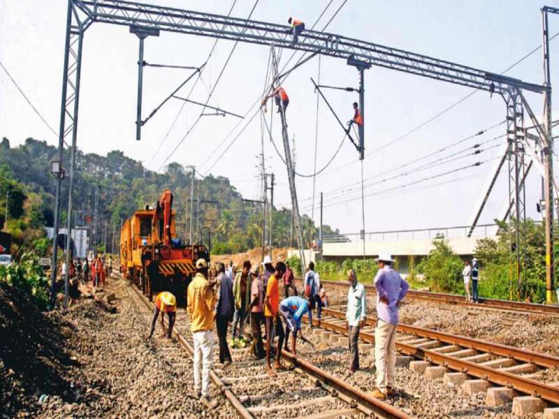 लोकल प्रवासात तुम्हाला येऊ शकतात अडचणी, रेल्वेची ही अपडेट तुमच्यासाठी खूपच महत्वाची!