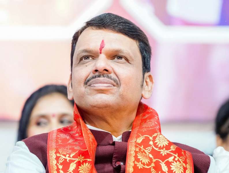 राज्यात निवडणुकांचे वारे वाहत असताना फडणवीसांचे मोठे संकेत; 2029 ला केंद्रात जाण्याची शक्यता