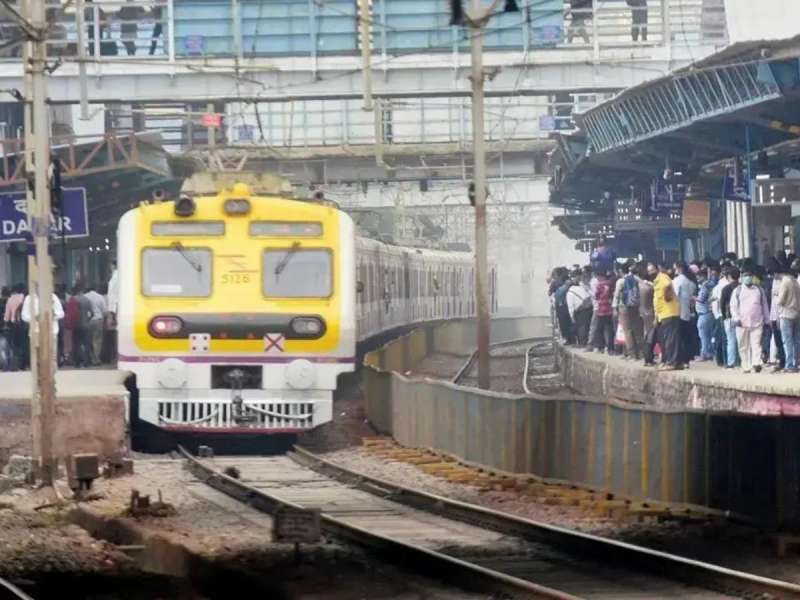 Mumbai Special Local Train Time Table: मुंबई लोकलबाबत मोठी अपडेट! 'या' दिवशी 12 विशेष लोकल चालवणार, असं असेल वेळापत्रक