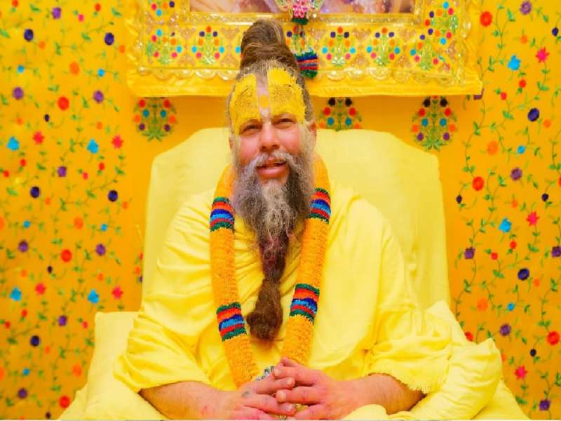 Premanand Maharaj: नोकरीवरुन काढल्यास बॉसला पाप लागतं? प्रेमानंद महाराजांनी दिलं उत्तर!