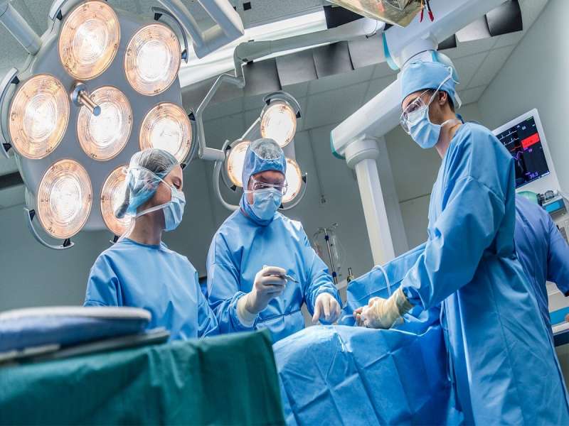  आतड्याच्या तुकड्यातून बनवला प्रायव्हेट पार्ट, डॉक्टरांनी 21 वर्षीय मुलीला 'असे' दिले नवीन जीवन!