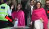 Kiara Advani Shawl Price: कियाराच्या &#039;या&#039; गुलाबी शालची किंमत वाचून थक्क व्हाल; बॅगही लाखमोलाची